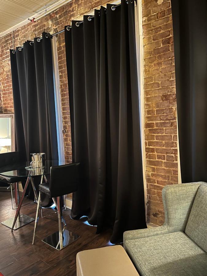 The Skylight Hotel Грийнвил Екстериор снимка