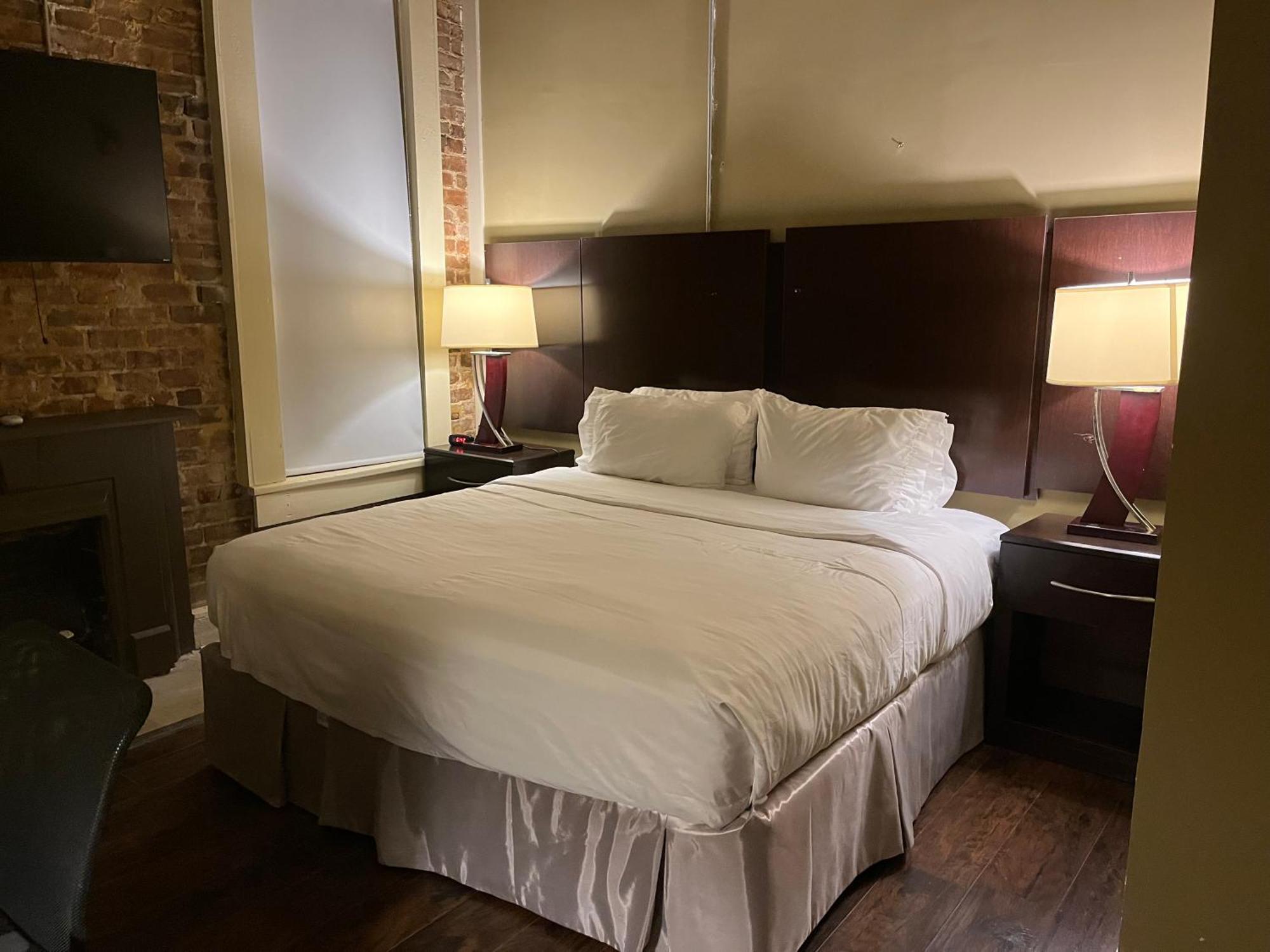 The Skylight Hotel Грийнвил Екстериор снимка
